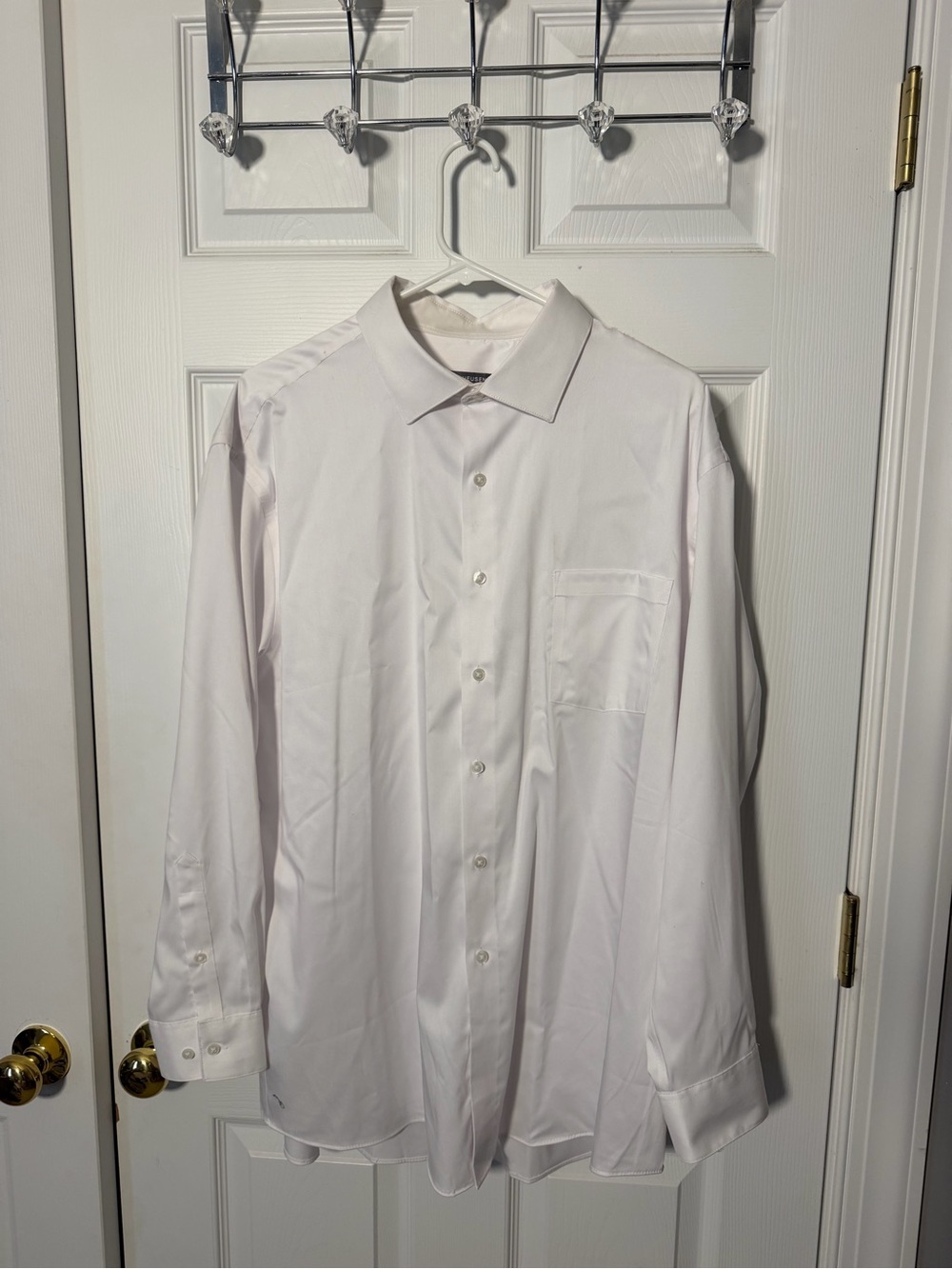 Van Heusen White Men's Dress Shirt - Long Sleeve Button Front